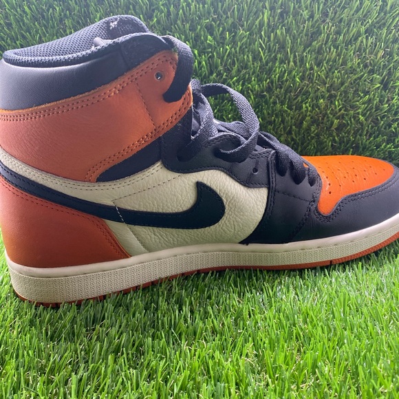Shattered Backboards Jordan 1 - Picture 4 of 8
